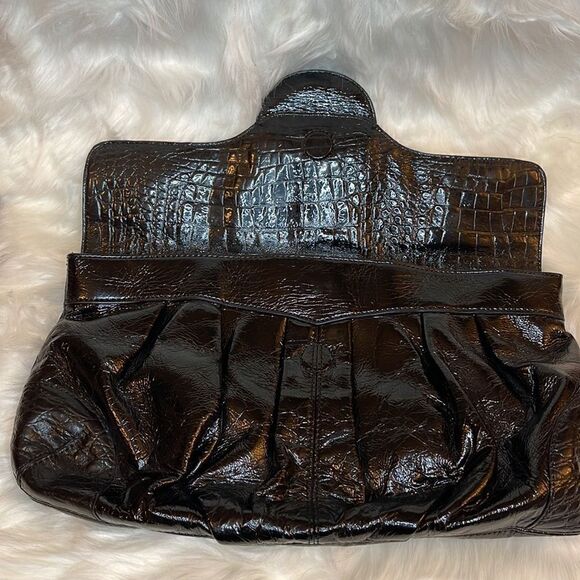 Express Large Black Clutch - Picture 3 of 7